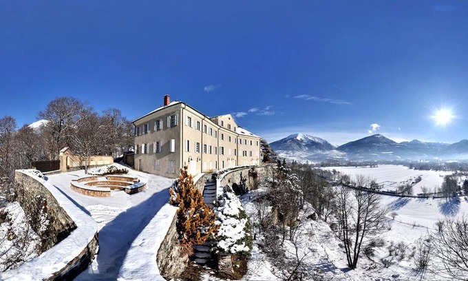 Embrun Hotel | Hotel la Robeyere, BW Signature Collection