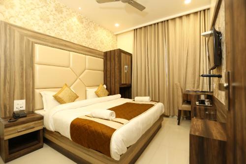 Amritsar Hotel | Hotel Malhotra inn 50 Meter from Golden Temple