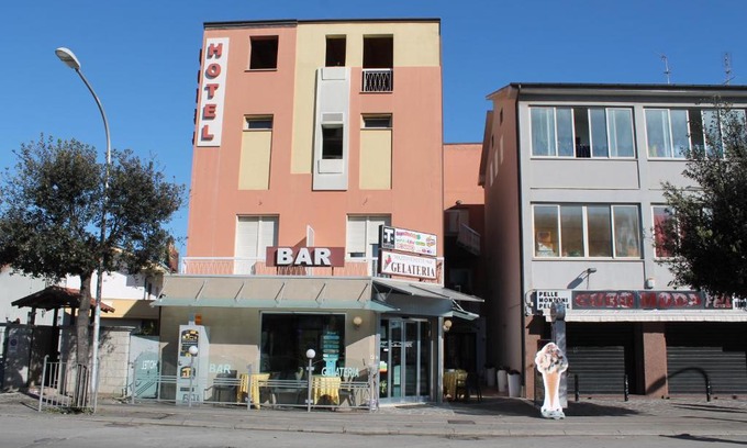 Marina di Citta Sant'Angelo Hotel | Hotel Mazzocchetti