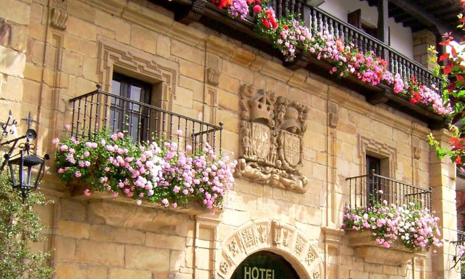 Santillana del Mar Hotel | Hotel Museo Los Infantes