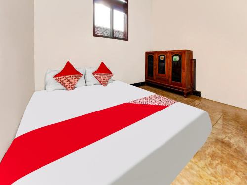 Trenggalek Hotel | Hotel O Desa Wisata Tebing Lingga