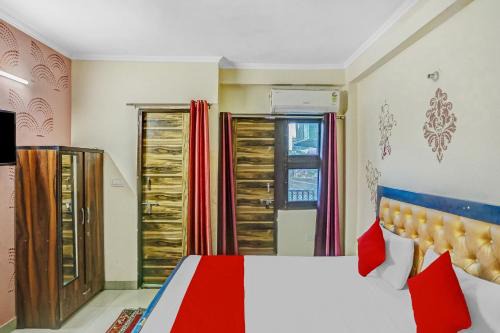 Greater Noida Hotel | Hotel O Shankar Hotel Ghaziabad Railway Station