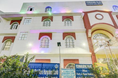 Sector 3 Hotel | Hotel O Vishwakarma Palace
