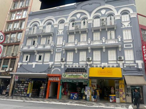 Se Hotel | Hotel Quintino - Metrô Sé -localizado no coração de São Paulo Próximo 10 minutos do Brás 5 minutos da 25 de Março e com estacionamento no local grátis