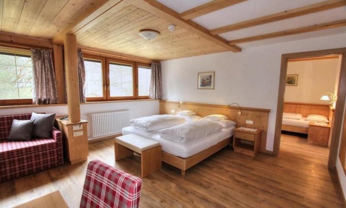 Mareo Hotel | Hotel Resa Blancia