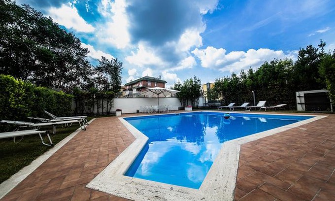 Torre Angela Hotel | Hotel Roma Tor Vergata
