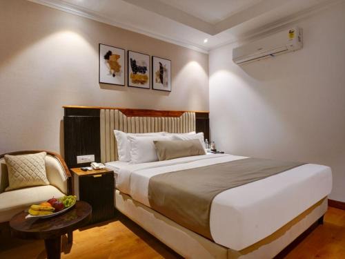 Old Delhi House | Hotel Sapphire - Walking distance from New Delhi Railway Station & Connaught Place