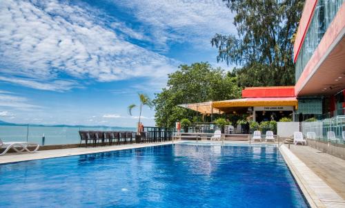 Tanjung Bungah Hotel | Hotel Sentral Seaview @ ​Beachfront