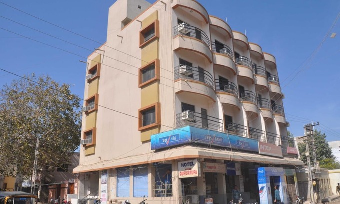 Dwarka Hotel | Hotel Shree Gurukrupa
