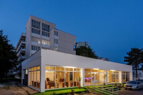 Saturn Hotel | Hotel Siret Saturn