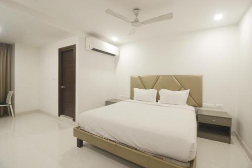 Hyderabad Hotel | Hotel SSR GRAND