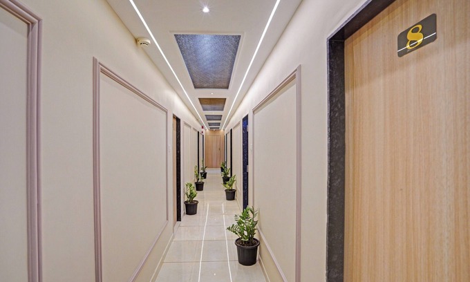 Adajan Hotel | Hotel Sukoon, Best Luxurious Hotel Rooms In Surat City Center