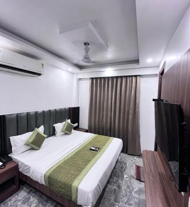 Paharganj Hotel | Hotel the haveliya-1 mint from new delhi railway station & connaught place