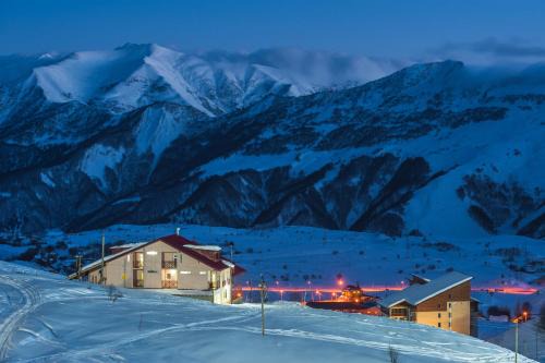 Kazbegi Hotel | Hotel Toni
