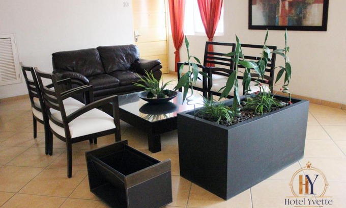 Leon Hotel | Hotel Yvette