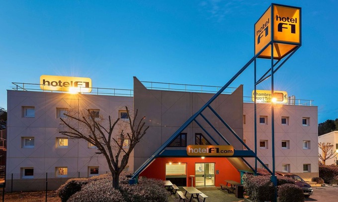 Chilly-Mazarin Hotel | hotelF1 Chilly-Mazarin Les Champarts
