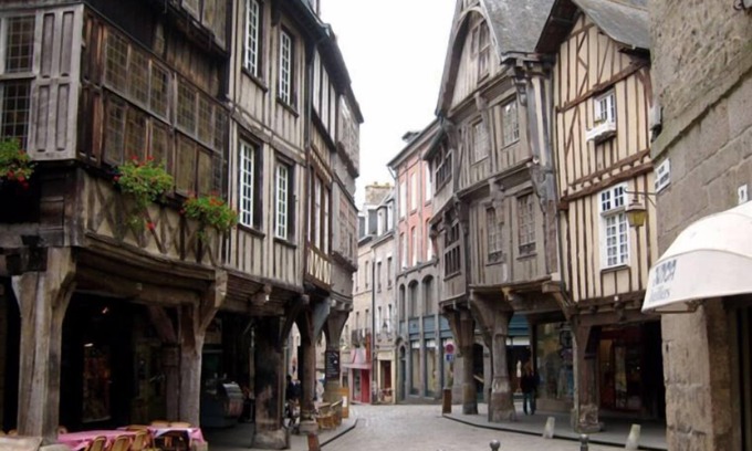 Quevert House | House 2/6 people, located 3km from Dinan