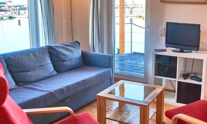 Kroeslin House | House 2 / pets possible - FLOATING HOUSES Classic - Kröslin / up to 6 pers.
