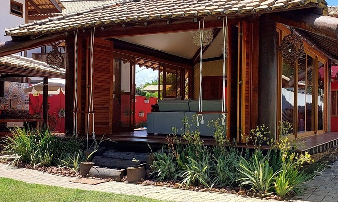 Praia do Forte House | HOUSE 4 SUITES PRAIA DO FORTE, ALL IN EUCALYPTUS, GATED COMMUNITY, WI-FI.