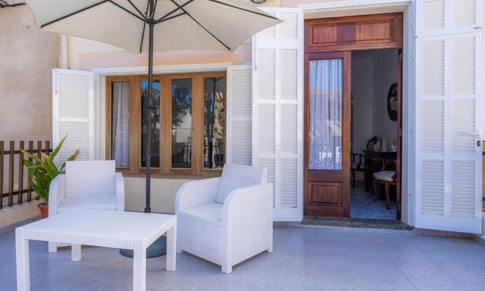 Can Picafort House | House by the sea in Can Picafort with terrace