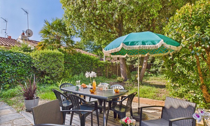 Chateau-d'Olonne Ski Chalet | House for 5 - 300m from Tanchet beach