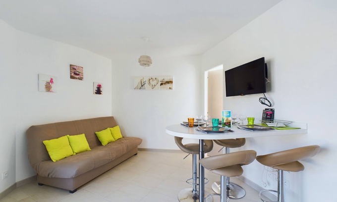 Saint-Hilaire-de-Riez Ski Chalet | House for 4 between beaches and salt marshes