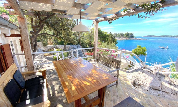 Hvar House | house for two with a private terrace located directly on the beach, town Hvar