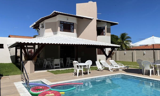 Canto do Mar House | House in Guarajuba with pool and barbecue