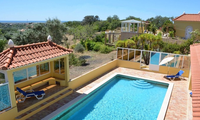 Olhao House | House in the Eastern Algarve with protected pool and great views to the sea