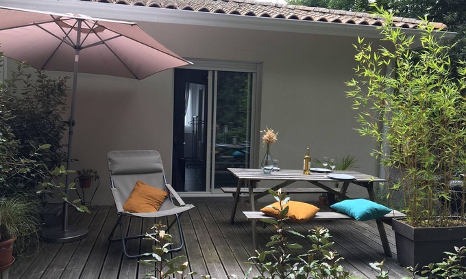 Soulac-sur-Mer Apartment | House in the forest near the beach