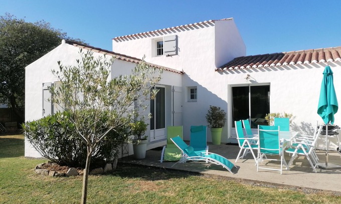 Ile d'Yeu House | House Ker Pierre-Levée 4 bedrooms close to sea and shops