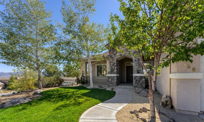 Reno House | House located in a Guard Gated Community of Arrowcreek
