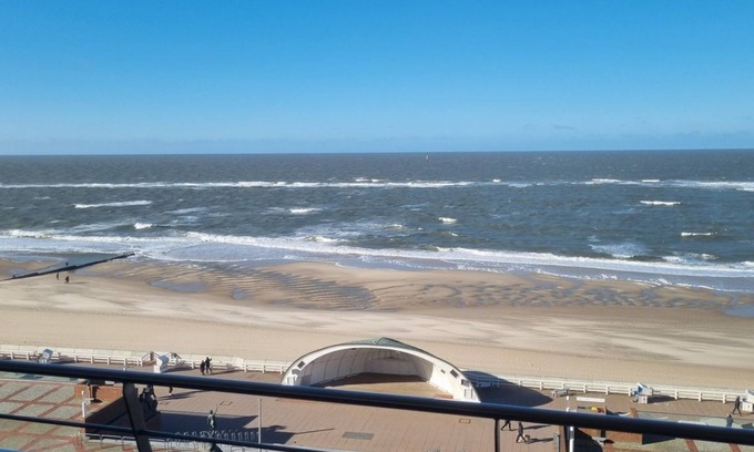 Westerland Apartment | House Metropol App.103 - 1 room apartment with sea view in the house Metropol in