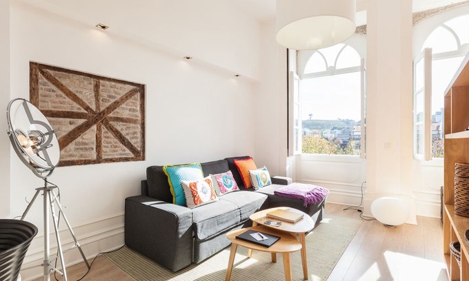 Old Town Apartment | House of Benjamin, New apartment Guimarães