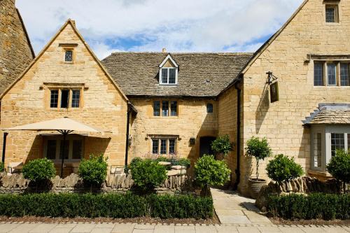 Broadway Hotel | House of George W Davies