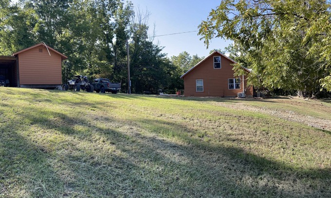 Tia Juana House | House on 80 acres that connect into the off road park! Extra cabins available.