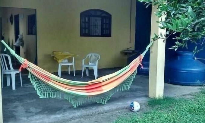 Balneario Mogiano House | House on Boroceia beach, Bertioga, north coast of São Paulo. Check it out.