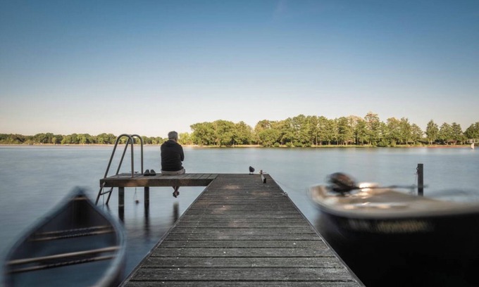 Werder Apartment | House on the Havelbogen directly on the water with canoe and jetty, terrace apartment*
