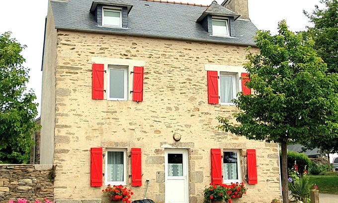 Le Conquet House | House sea view Pointe St Mathieu - opposite Ouessant Islands, 500 metres from the beach