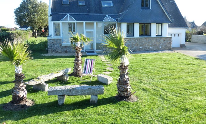 Trevignon House | House, Seaside / beaches, 2 to 14 people, wifi