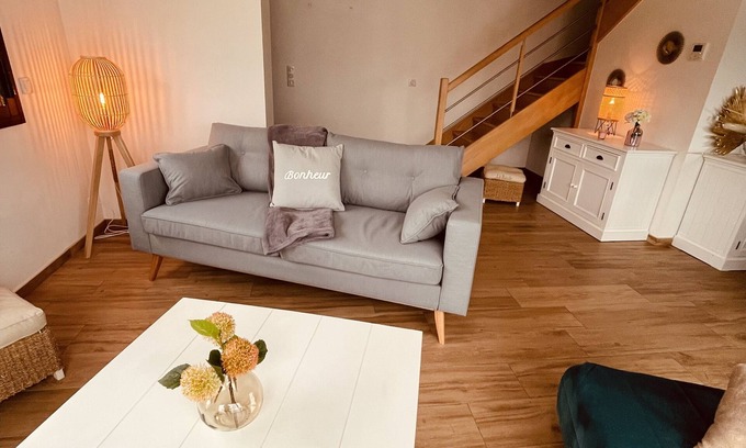 Saint-Nazaire House | House St Marc sur Mer