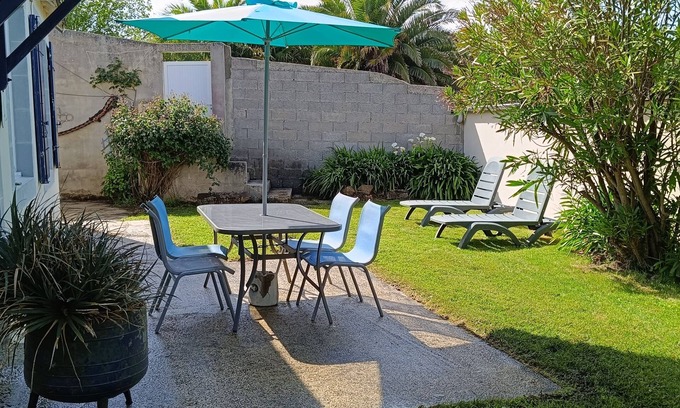 Plougasnou House | House 'TY BIAN or house Fishermen to 80 m from the sea