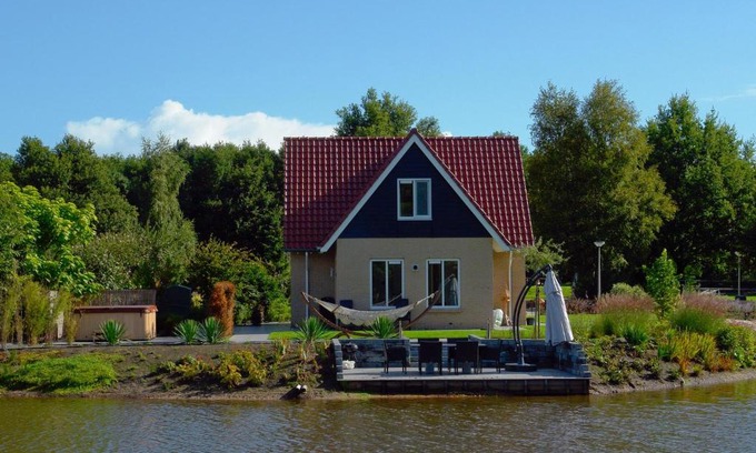 Westerbork House | House with a bubble bath, 20 km from Assen
