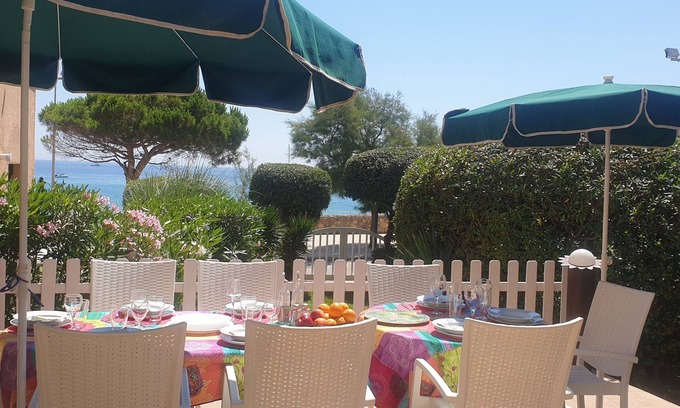 La Fosca House | House with garden at 25 meters from the sand beach of la Fosca.