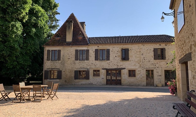 Mazeyrolles House | House with Périgourdine charm