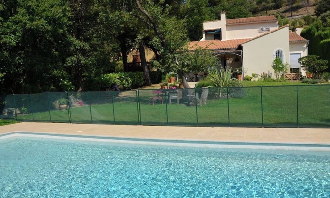 Chusclan House | HOUSE WITH POOL BETWEEN AVIGNON NÎMES AND ORANGE