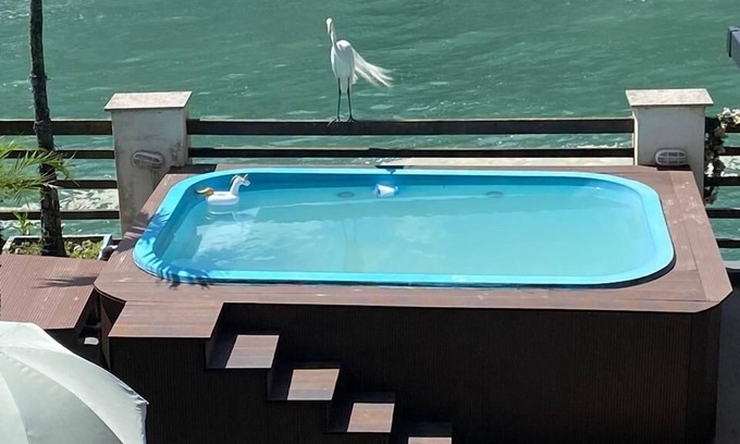 Joatinga Cabin | House with pool in Joá with access to the lagoon. (Rental of the entire space)