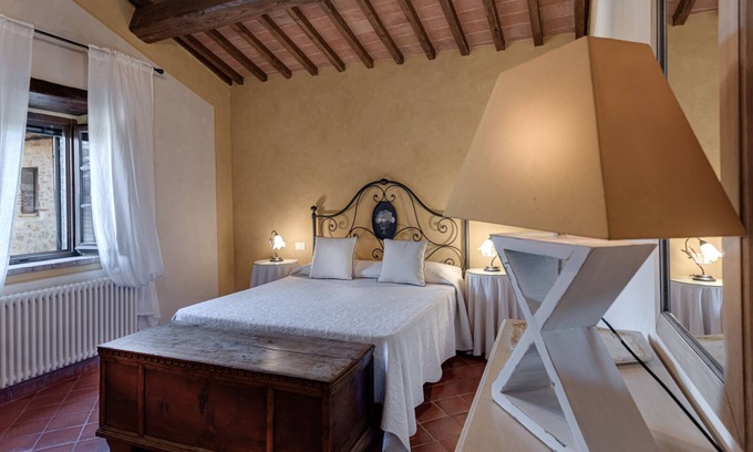 Casole d'Elsa House | House with pool for 4 pax