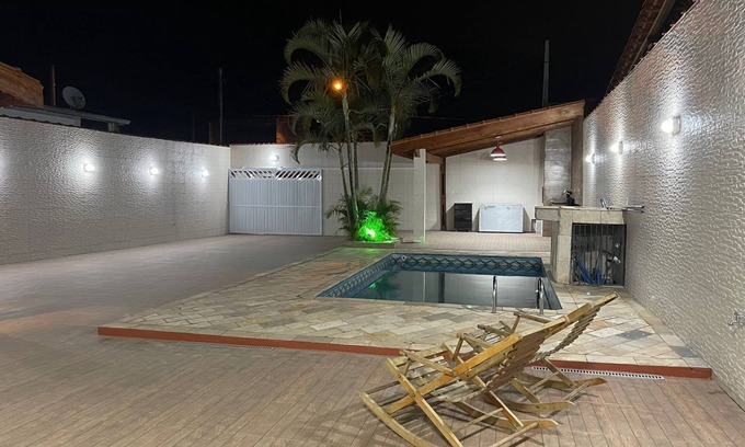Itanhaem House | House with pool Itanhaém