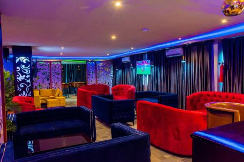 Oshodi-Isolo Hotel | House10 luxury hotel and suites